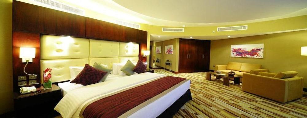Monaco Hotel Dubai Exterior photo